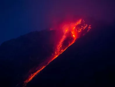 Невероятната красота на изригващия вулкан в Хаваи (ВИДЕО)
