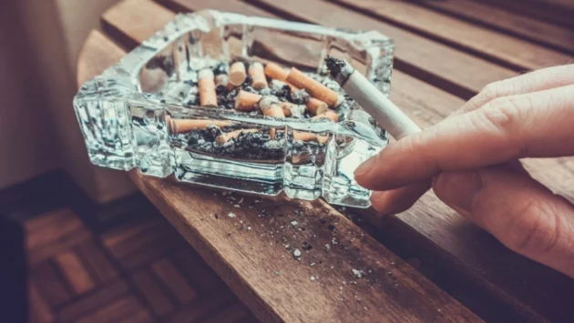 Специален апарат помага на пушачите в Бургас