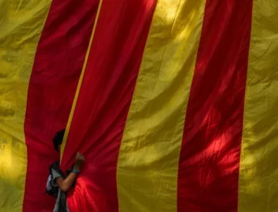 Кметът на Барселона призова ЕС да се намеси в кризата с Каталуния