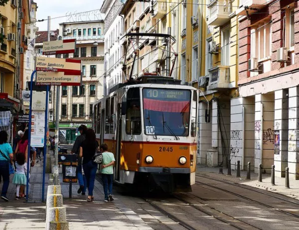 Заради реконструкцията на ул. "Граф Игнатиев" спират трамваите от 7 май