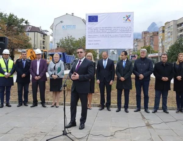Министър Нанков стартира рехабилитацията на пътя Враца - пещера Леденика