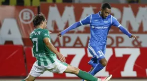 {{ otherArticle[0].article.title }}