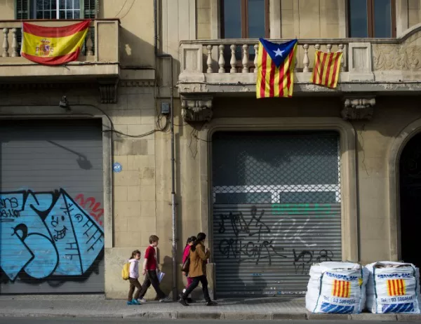 Испания и Каталуния : "Нещастен брак, в който сте заедно само заради ипотеката"