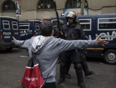Напрежение в Барселона заради шествие с нацистки привкус (СНИМКИ)