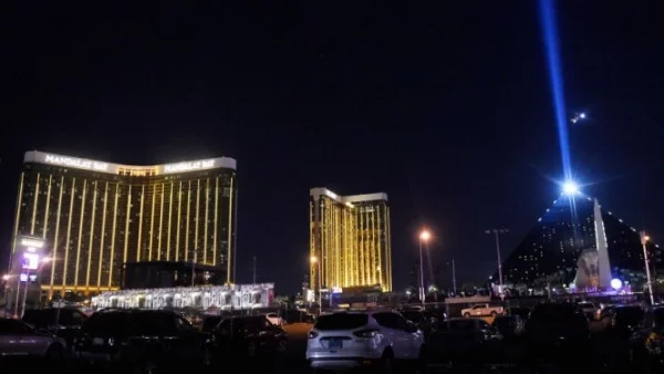 Полицията в САЩ още не може да разбере мотивите за стрелбата в Лас Вегас