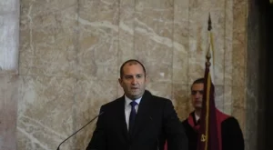 Радев: Българските политици повече се отчитат пред Брюксел, отколкото пред гражданите