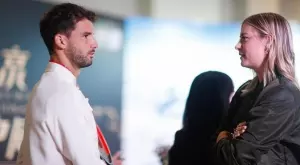 {{ otherArticle[0].article.title }}