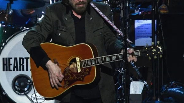 Потвърдиха смъртта на Том Пети* (ВИДЕО)