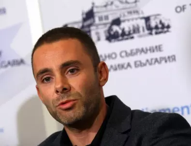 Депутатът от ГЕРБ Александър Ненков: Целта на блокадите на кръстовища е да се стигне до агресия (ВИДЕО)