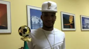 {{ otherArticle[0].article.title }}