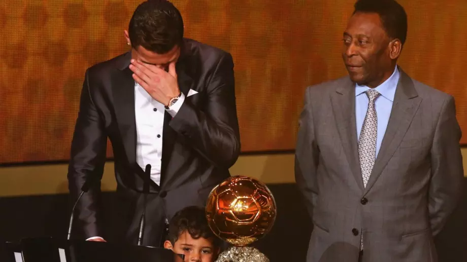 Защо Кристиано Роналдо продаде 1 своя "Златна топка" на най-богатия човек от Израел?