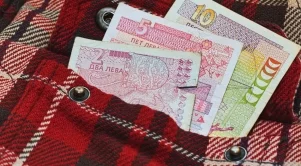 Шестима българи стават милионери всеки месец