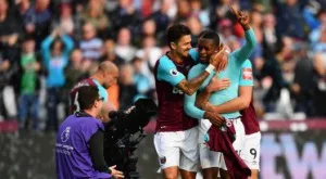 Сериозно наказание грози играч на Уест Хям, след като наплю съперник