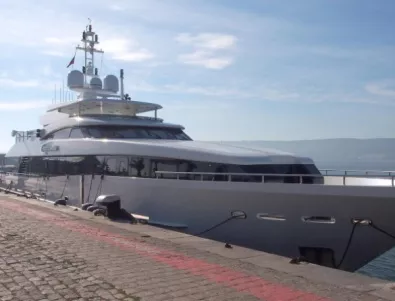 Яхта за 17 млн. евро акостира във Варна 