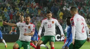 {{ otherArticle[0].article.title }}