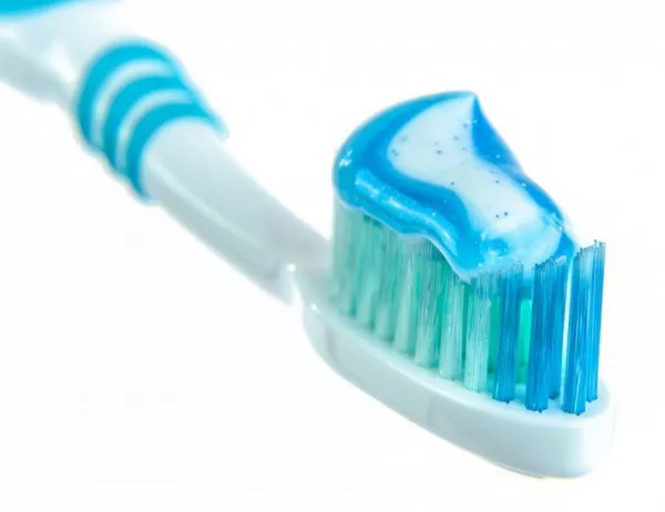 Вещество в някои пасти за зъби може да доведе рак на дебелото черво