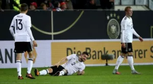 {{ otherArticle[0].article.title }}