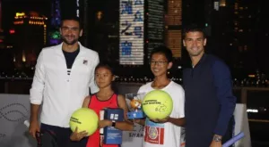 Гришо и Чилич поиграха минитенис на най-модерната сграда в Шанхай (СНИМКИ)