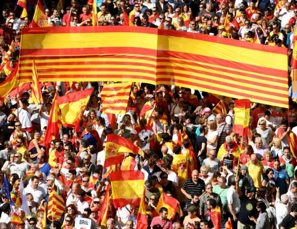Испания: Поемаме Каталуния в свои ръце, ако не се откаже от независимостта