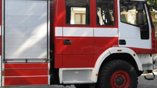 Евакуираха гости на хотел във Вършец заради пожар