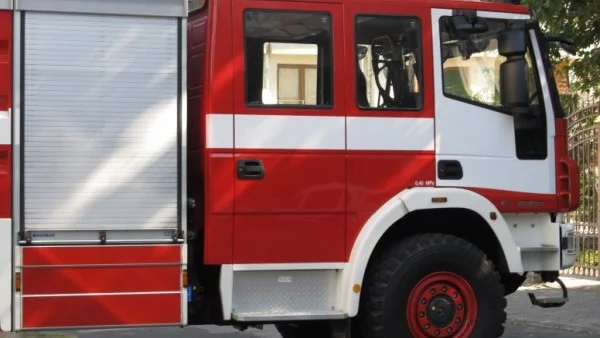 Жертвите от пожара в Средец вече са четири