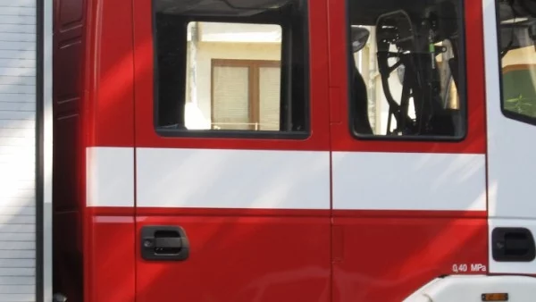 Потушен е пожарът над Карлово