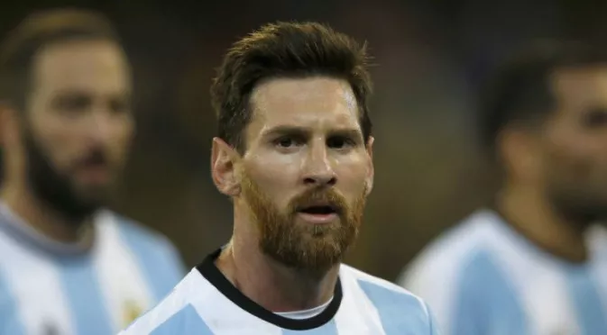 Легендарен аржентински вратар: Роналдо щеше да играе, ако бе на мястото на Меси