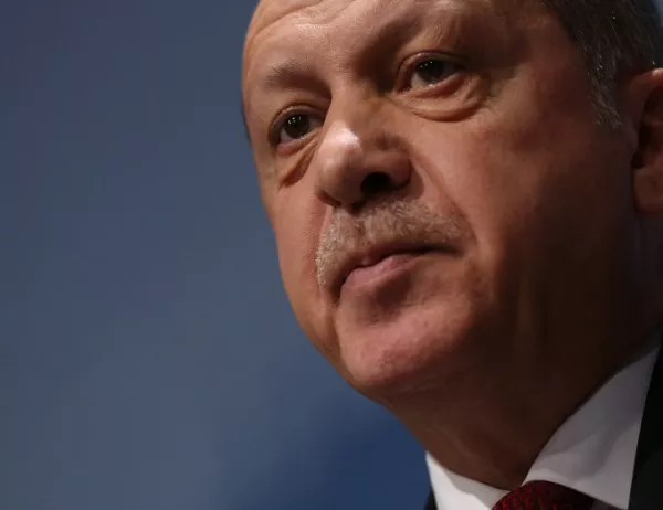 Половин милион турци казаха на Ердоган в Twitter да си ходи