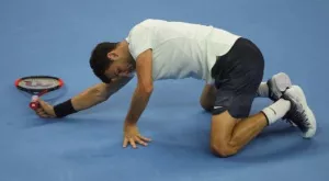 {{ otherArticle[0].article.title }}