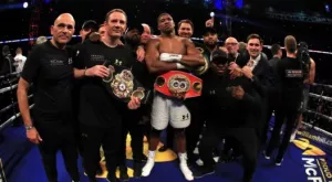 "Джошуа е като Херкулес, но може ли да носи тези мускули 36 минути?"