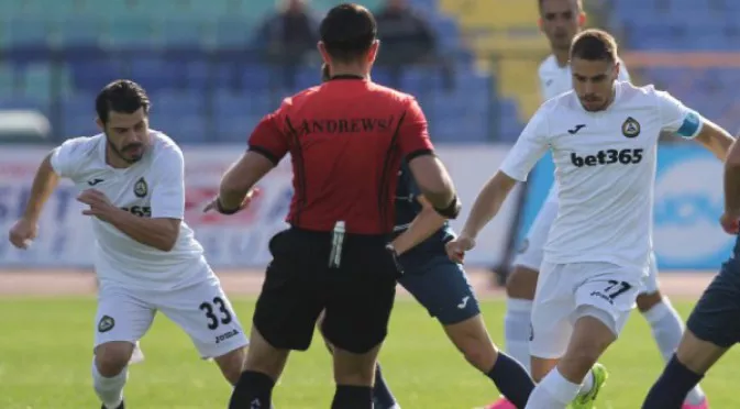 Славия отбеляза и трите гола във Велико Търново, но загуби от Етър