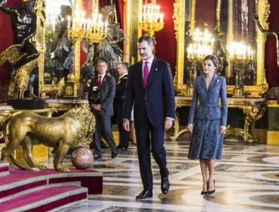 Сблъсъци в Барселона белязаха визитата на испанския крал (ВИДЕО)