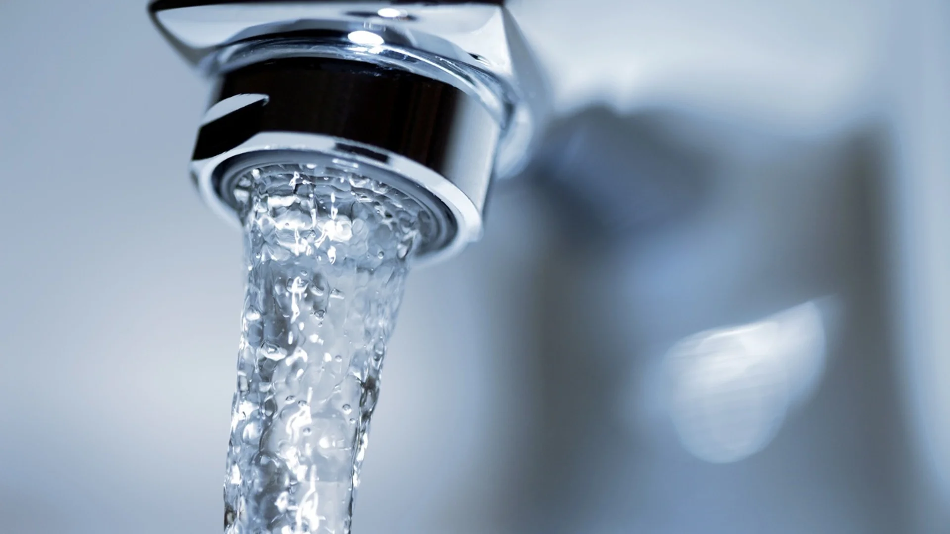 КЕВР потвърди: Цената на водата скача, за да могат да се вдигат заплати