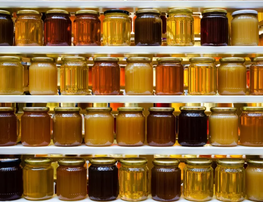Ето как пчеларите познават истинския мед на пазара