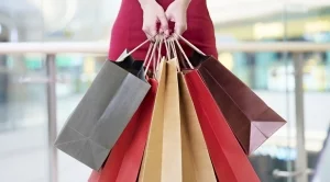 КЗП: Потребителите са позитивно настроени към средата за пазаруване
