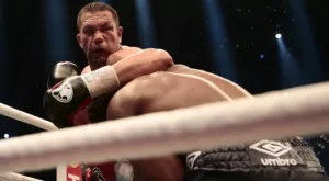 {{ otherArticle[0].article.title }}