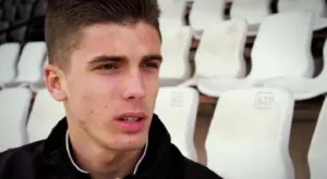 {{ otherArticle[0].article.title }}