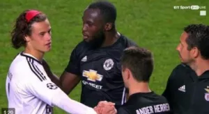 {{ otherArticle[0].article.title }}