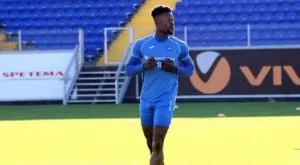 {{ otherArticle[0].article.title }}