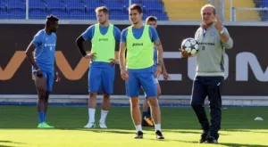 Пропука ли 0:2 в Разград доверието на Русев към Роси?