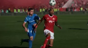 {{ otherArticle[0].article.title }}