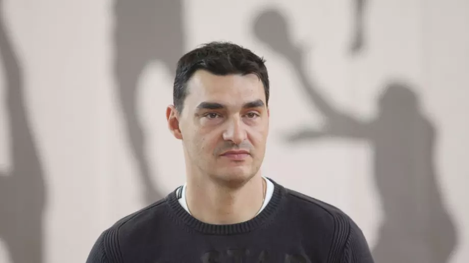 Владимир Николов е бил хванат с положителна допинг проба от Олимпиадата през 2012 г. 