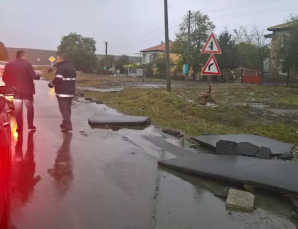 Властта отпусна 1 млн. лв. за посрадалите от наводненията Бургас и Камено