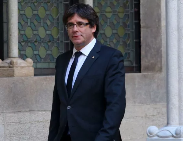 Испания оттегли международната заповед за арест на Пучдемон и министрите му