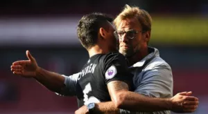 Юрген Клоп нападна критиците на Деян Ловрен