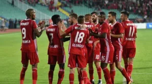 Стамен Белчев избра 20 играчи за мача със Славия