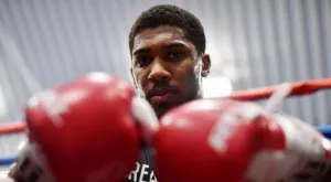 Треньорът на Паркър: Натискът е изцяло върху Джошуа