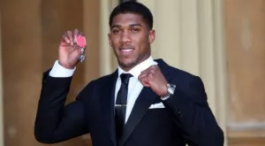 Джошуа: Преговорите за боя с Паркър са на финалната права