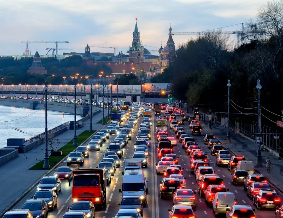 Москва със сериозно охлабване на мерки заради коронавируса