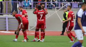 {{ otherArticle[0].article.title }}